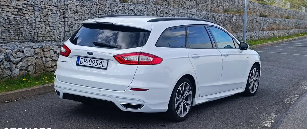 Ford Mondeo cena 55555 przebieg: 271500, rok produkcji 2017 z Wałbrzych małe 106